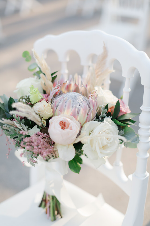 Wedding Flowers: What Brides Should Know best wedding details at church