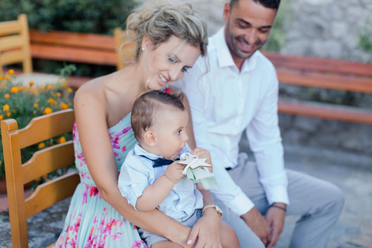 Φωτογράφος Γάμου Βάπτισης Βοιωτία Δίστομο Λιβαδειά Αράχωβα Αντίκυρα